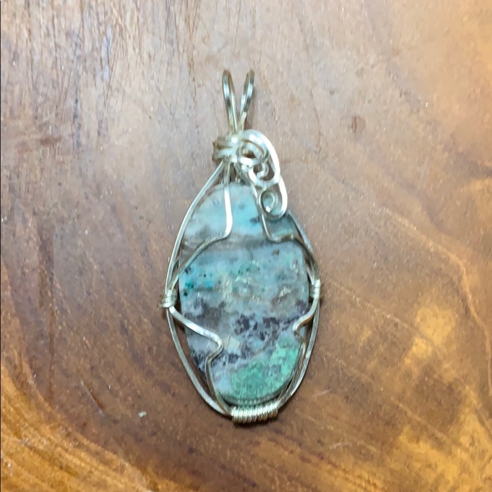Natural stone pendant